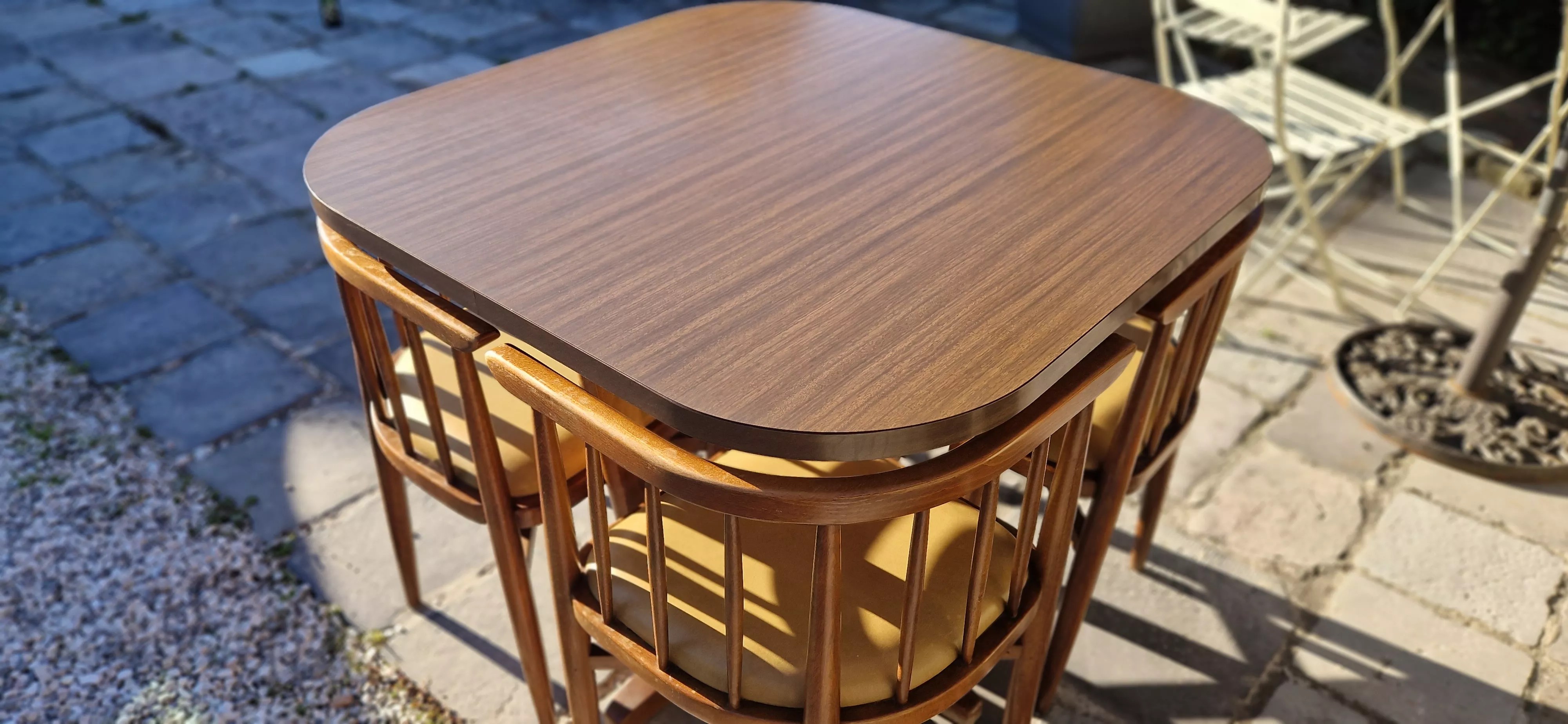 Ensemble Table Et Chaises Thonet Selency - Modern Retina Abstract Pictures | Free Download