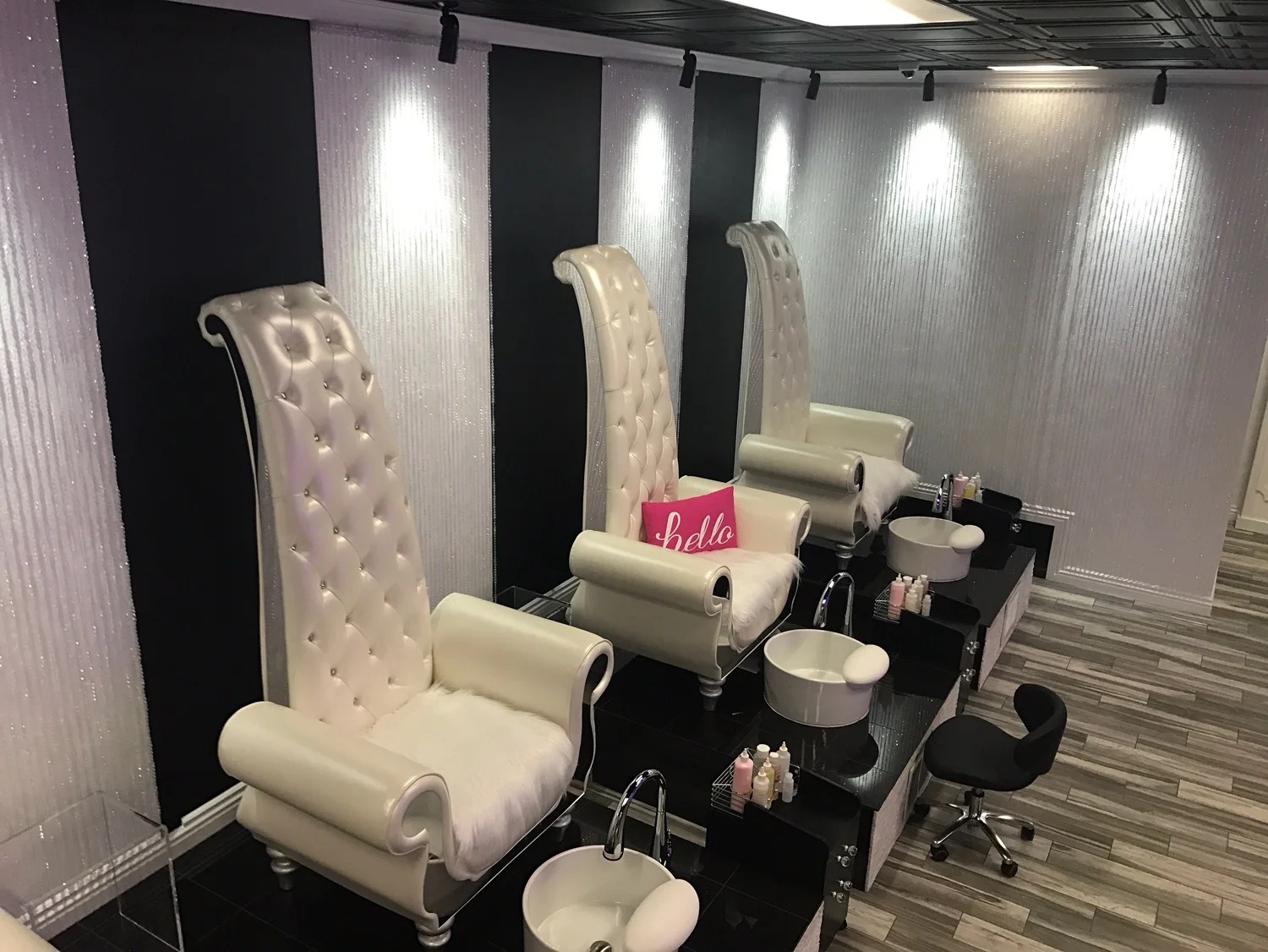 Refinery29 san francisco rounds up the best spring buys handpicked by interior designers. Livlav Nail Bar Jamie Urner Interior Design