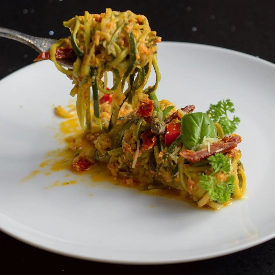 Netizen ini sajikan nasi padang hingga es pisang ijo dengan penyajian ala resto bintang . Vegan Gado Gado Indonesian Mixed Vegetables With Peanut Sauce Food By Layla