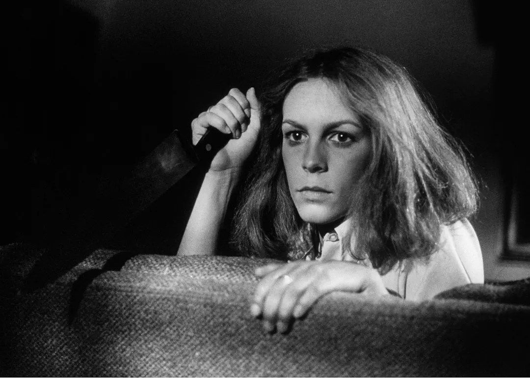 Jamie Lee Curtis on the set of 
