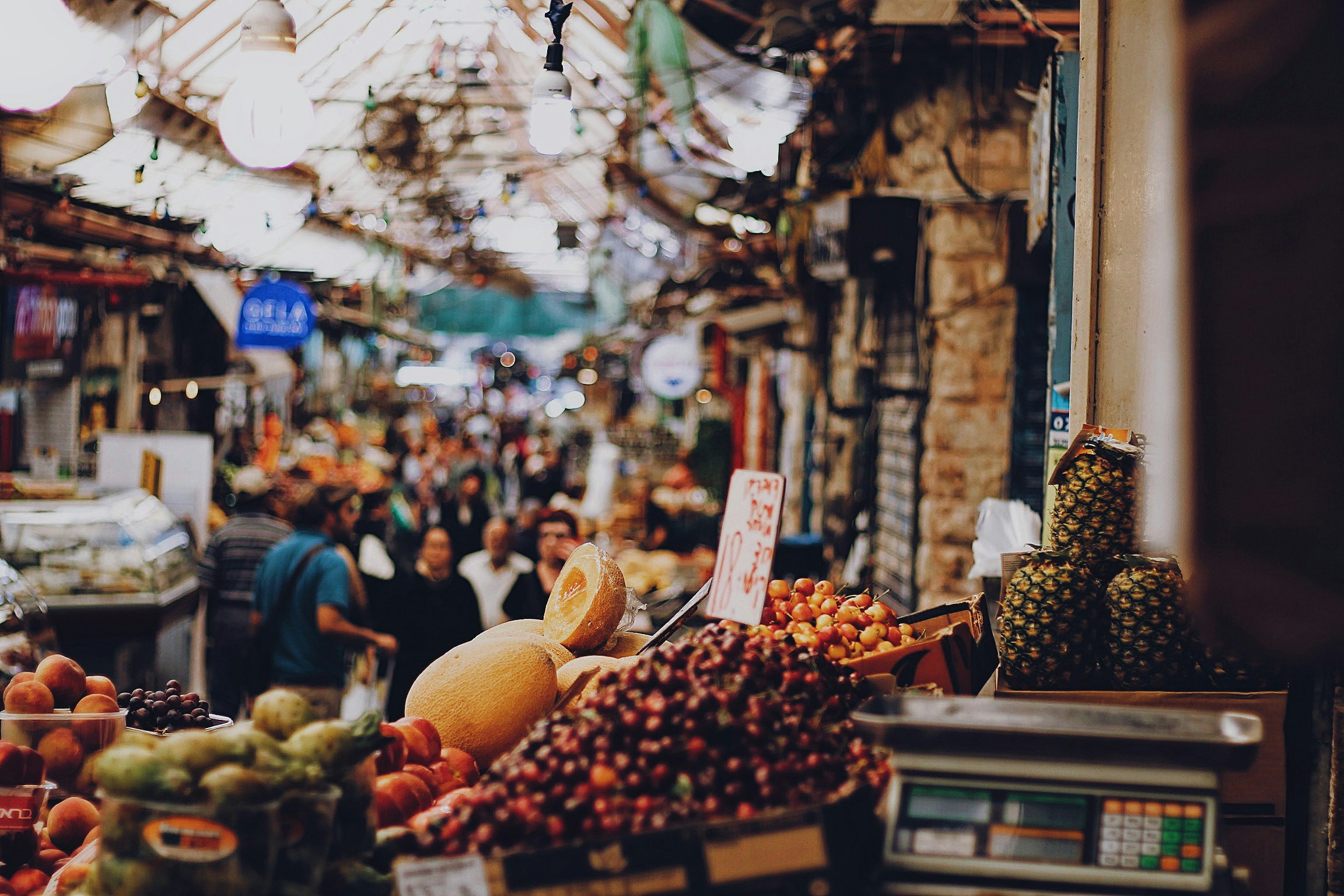 How to Use Local Resources to Enhance Your Travel Experience