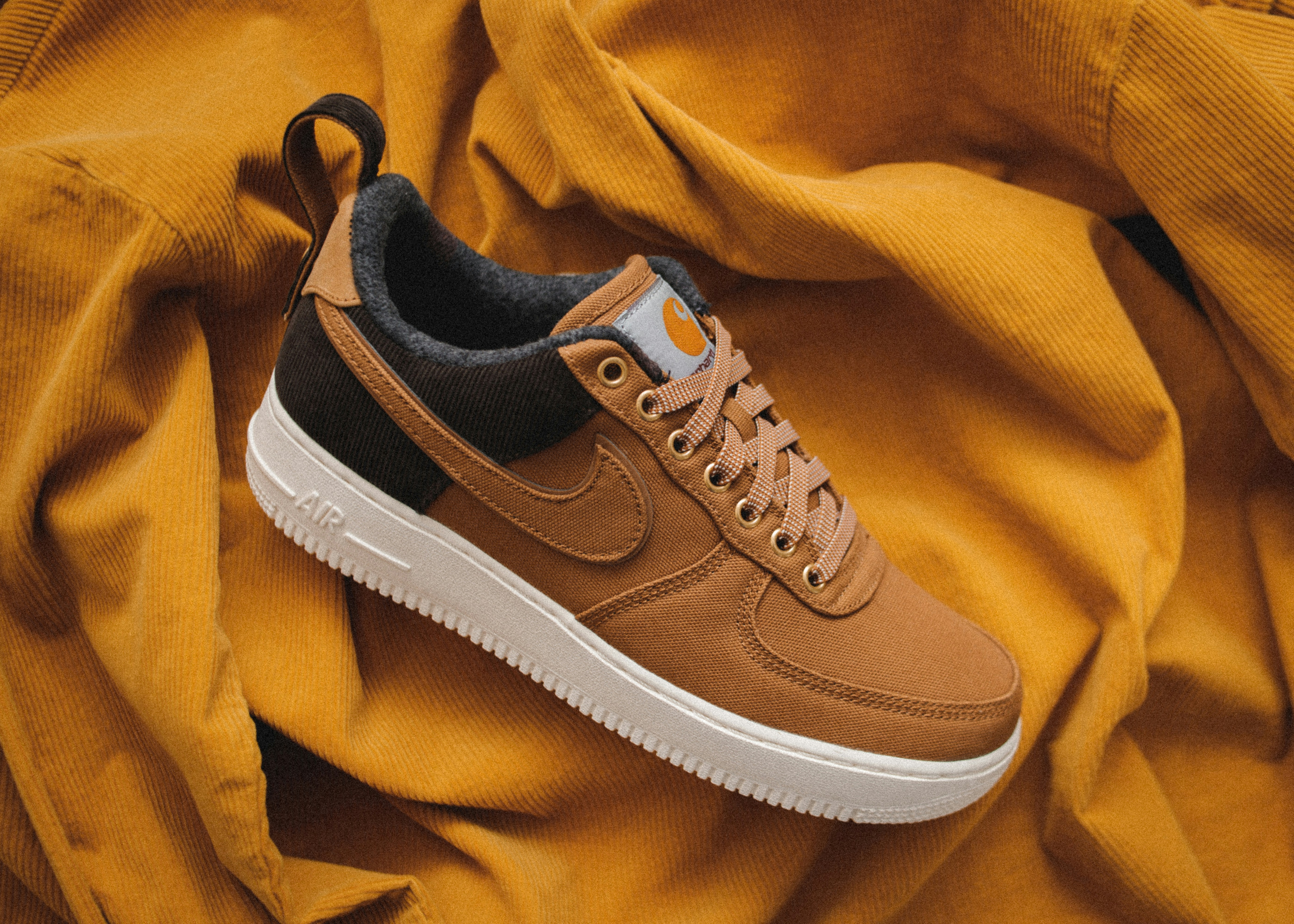 How to Spot Fake Nikes