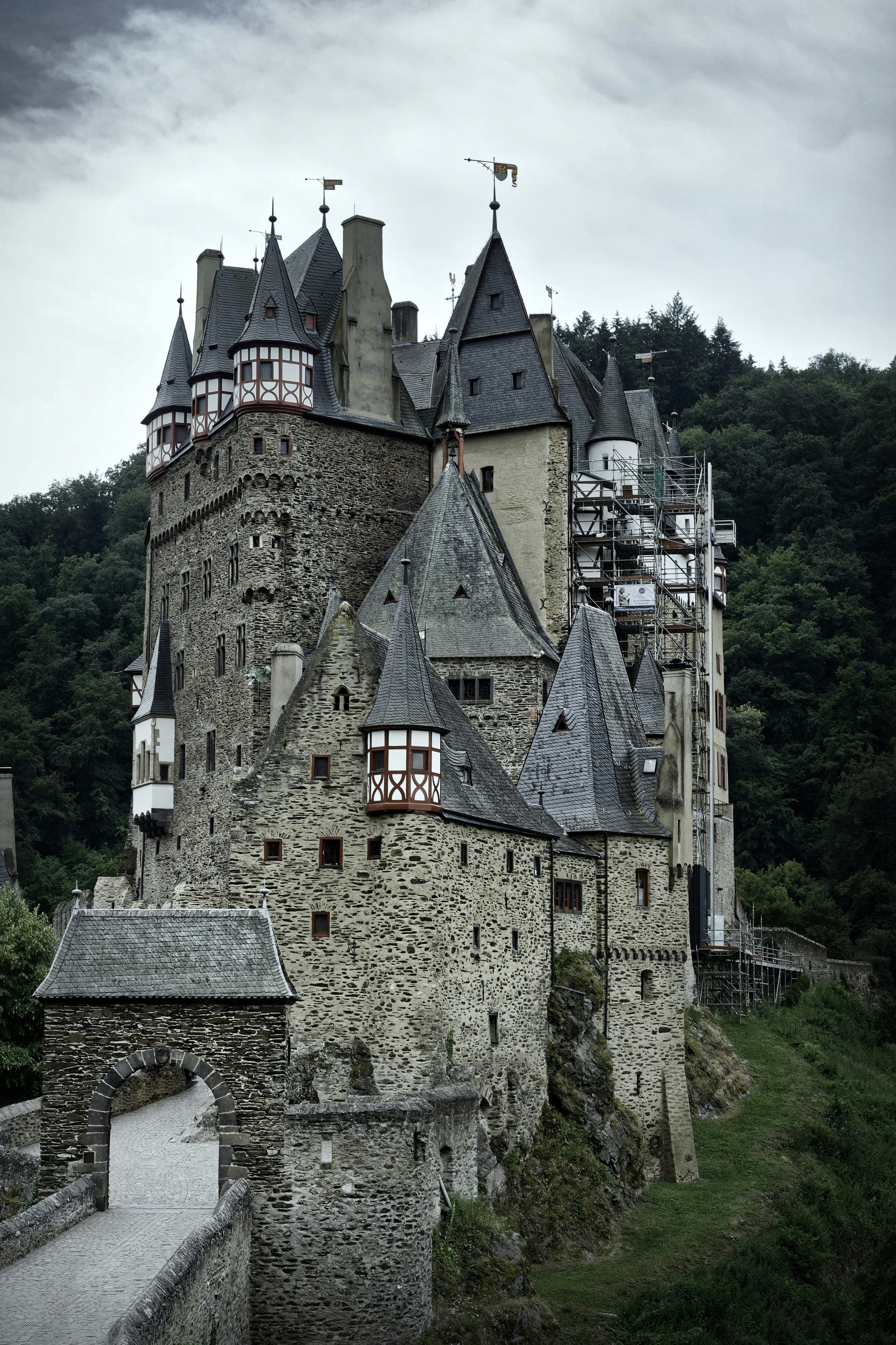 56 dark castle backgrounds images in full hd, 2k and 4k sizes. German Castle Pictures Download Free Images On Unsplash
