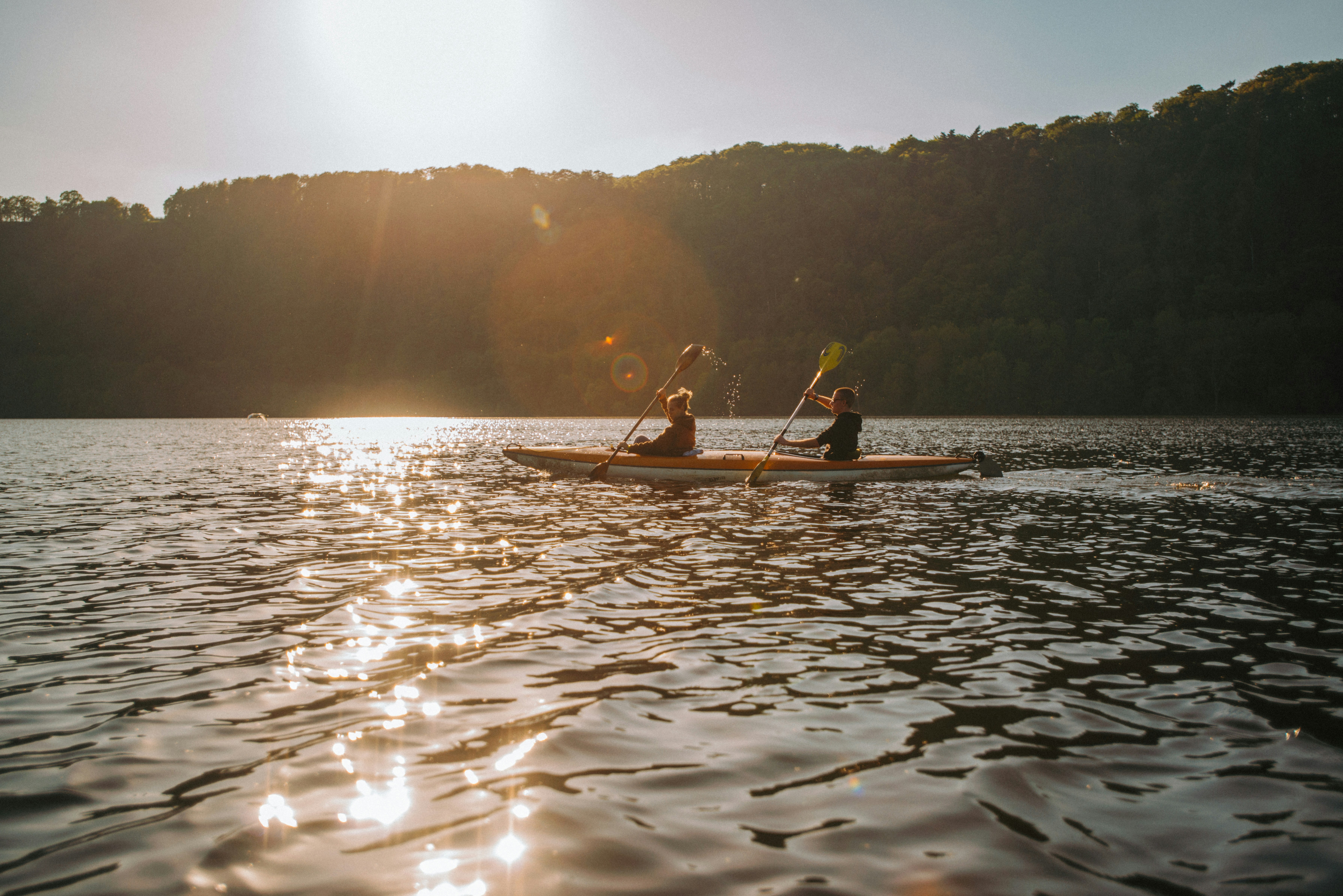 Whether you want to enjoy nature or you want to spend time with friends, kayaking won't let you down. Kajak Pictures Download Free Images On Unsplash