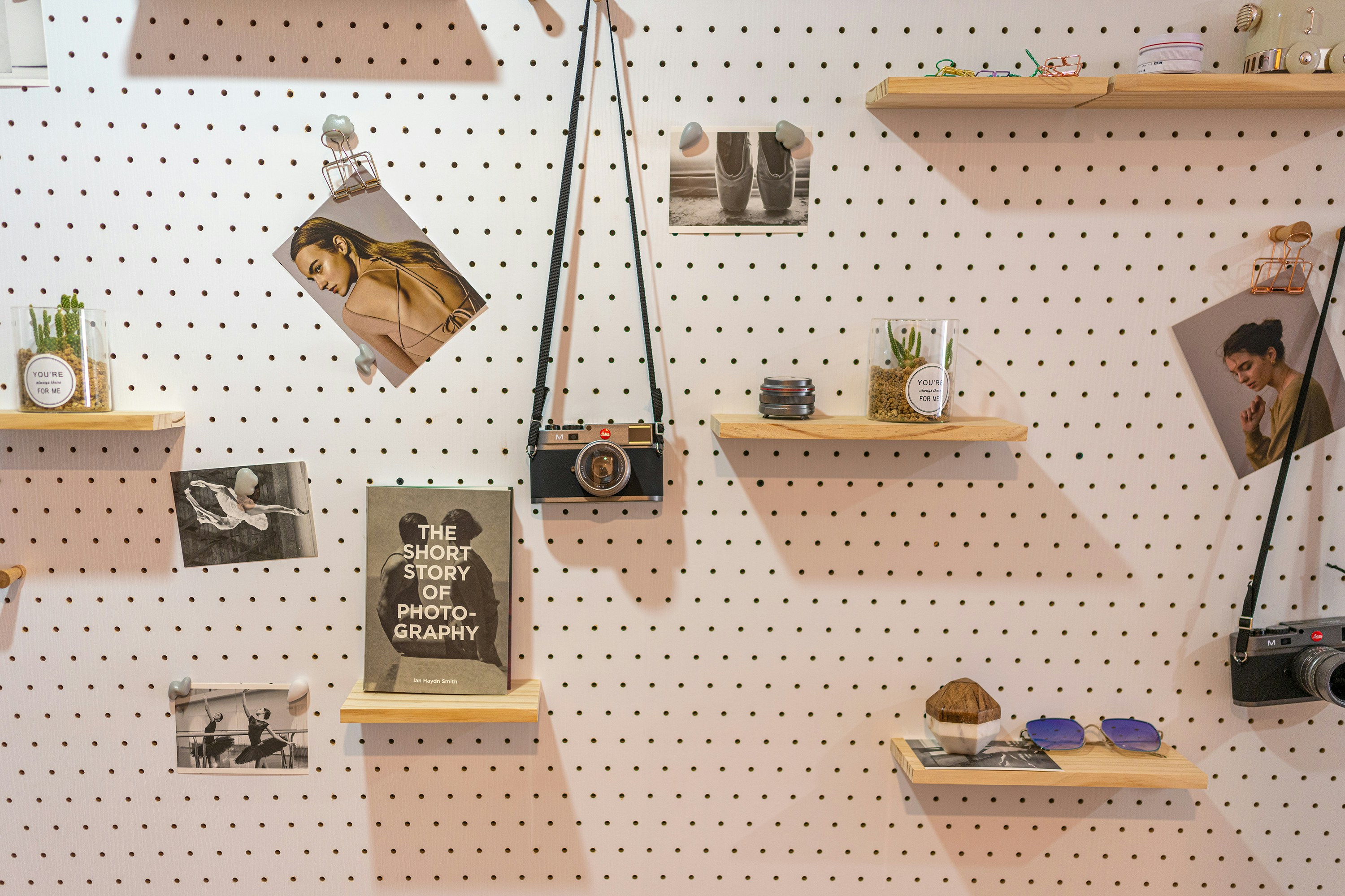 Brown Wooden Wall Mounted Rack Photo Free Shop Image On Unsplash