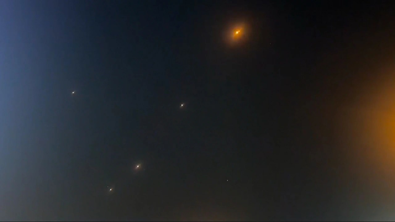 Watch Iran Launches Missiles Toward U S Military Base In Qatar