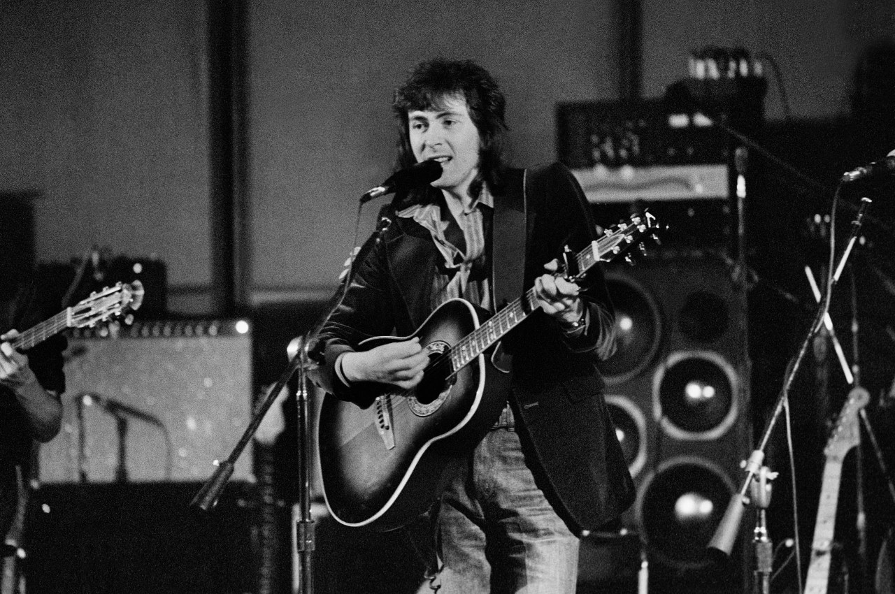 Your browser can't play this video. How Bob Dylan And A Bogart Movie Inspired Al Stewart S Year Of The Cat Wsj