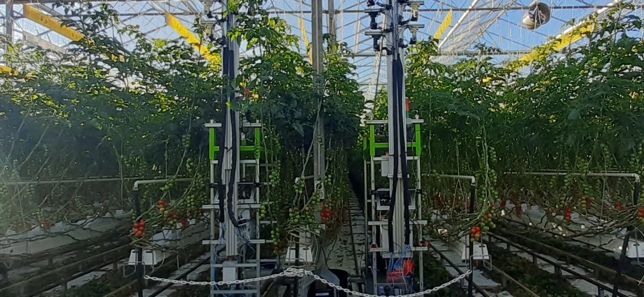 Robots Replacing Bees As Pollinators Dedko S Bees Llc