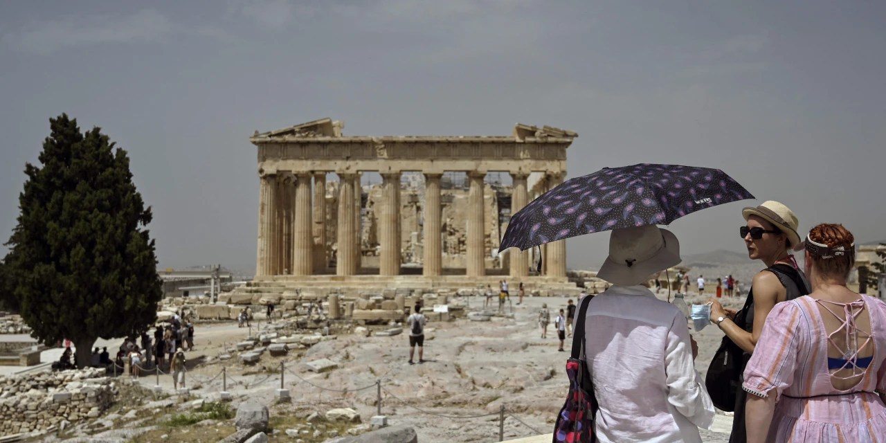 Eu & schengen area countries, usa, uk, albania, armenia, australia, azerbaijan, . Europe S Tourist Hotspots Stay Open To Americans For Now Wsj