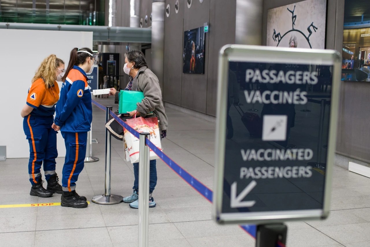 Aaa predicts three times as many . Omicron S Surge Is Changing The Rules Of Travel Wsj