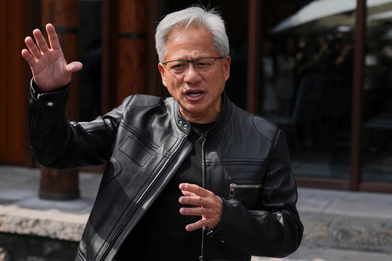 Exclusive Trump Takes Aim At Chip Makers With New Plan To Throttle