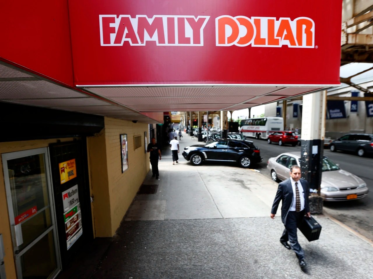 Dollar Tree Holiday Hours Open Closed Near Me Store Locations