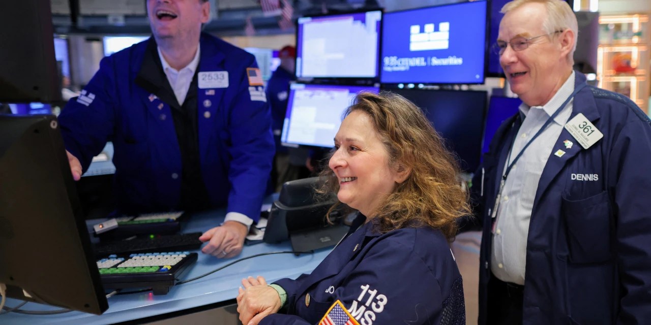 Stocks slip after retail sales top forecasts