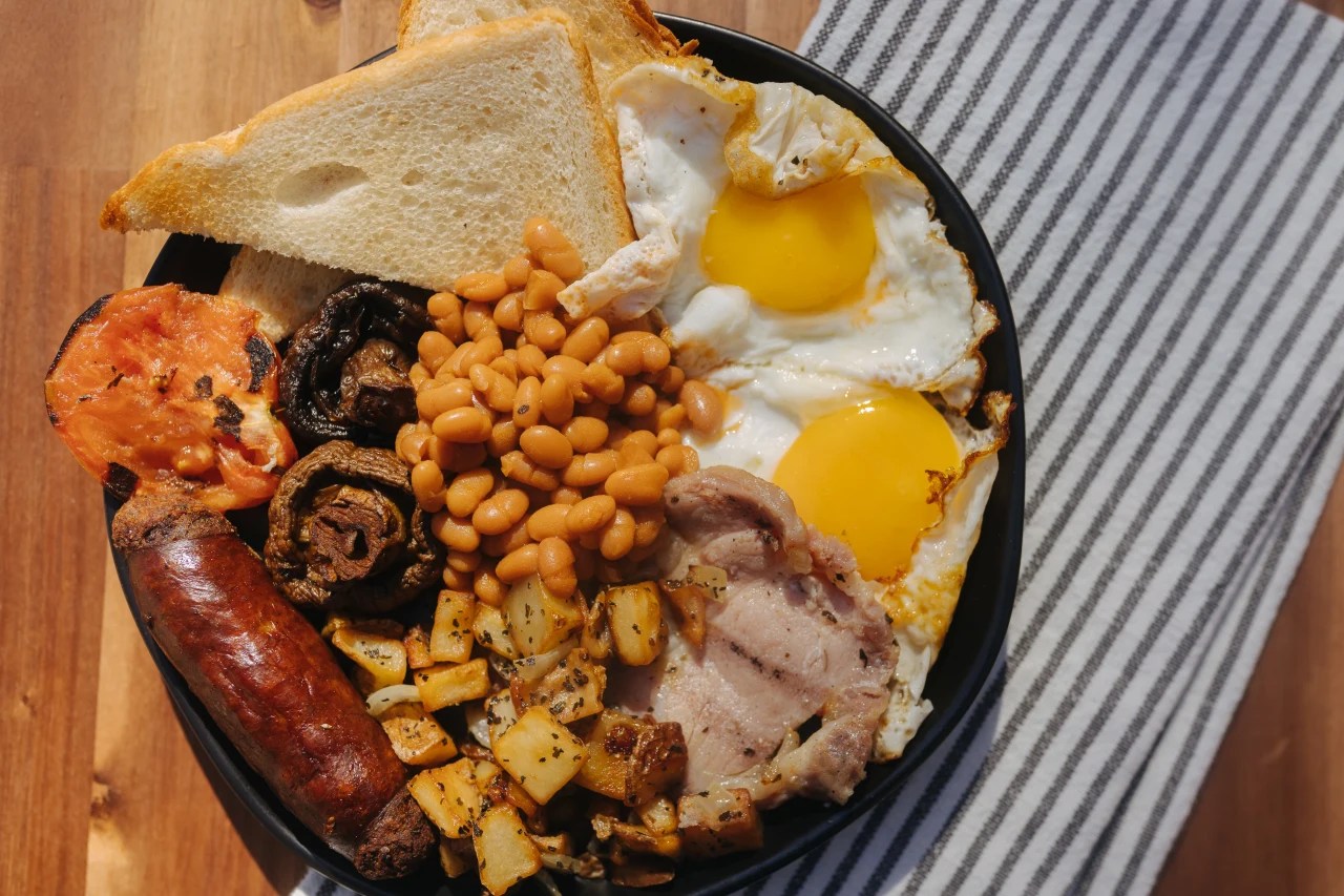 What S In A Full English Breakfast Don T Ask The English Wsj