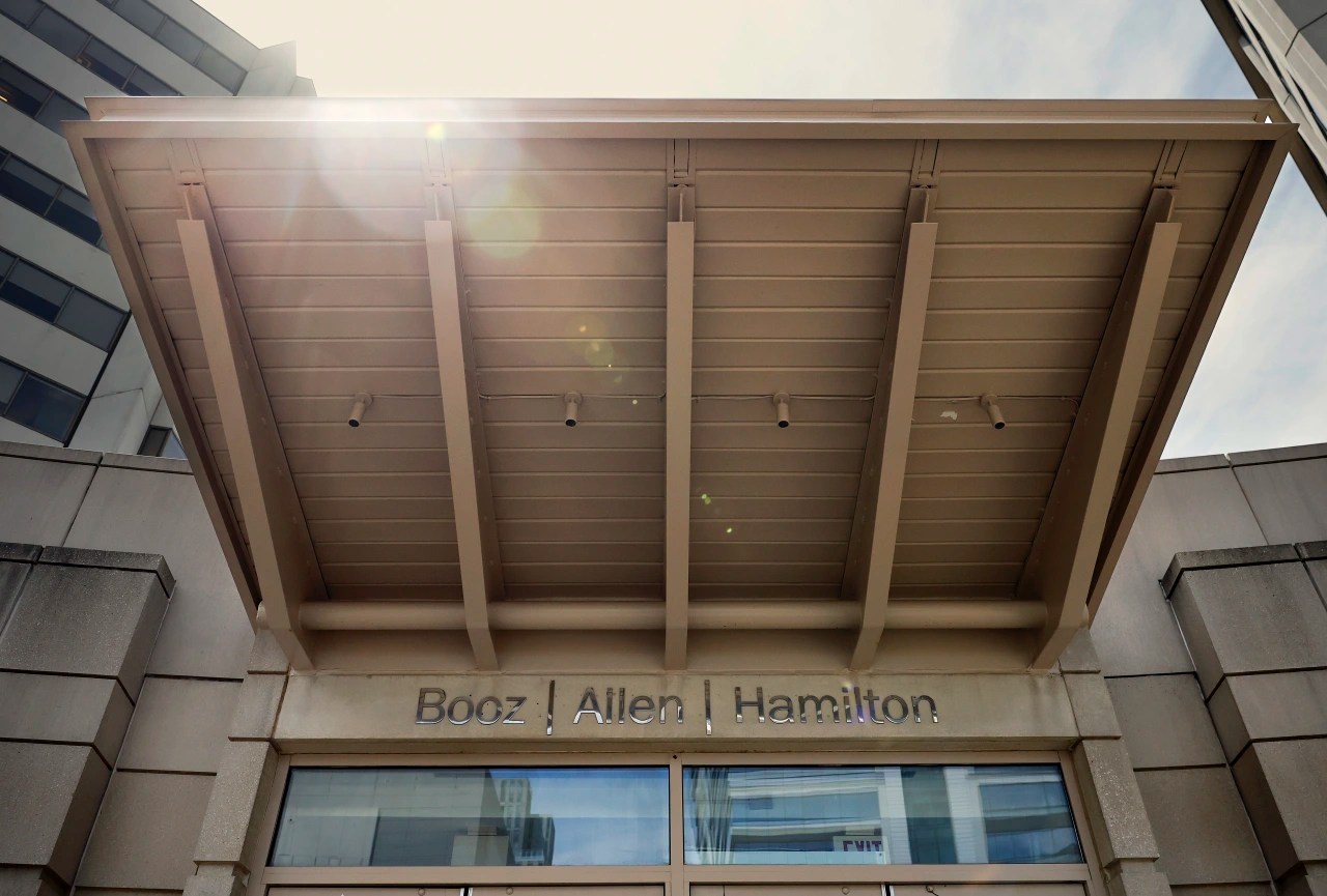 Tim Morris Causeverse - Premium Space Design Gallery - Full HD