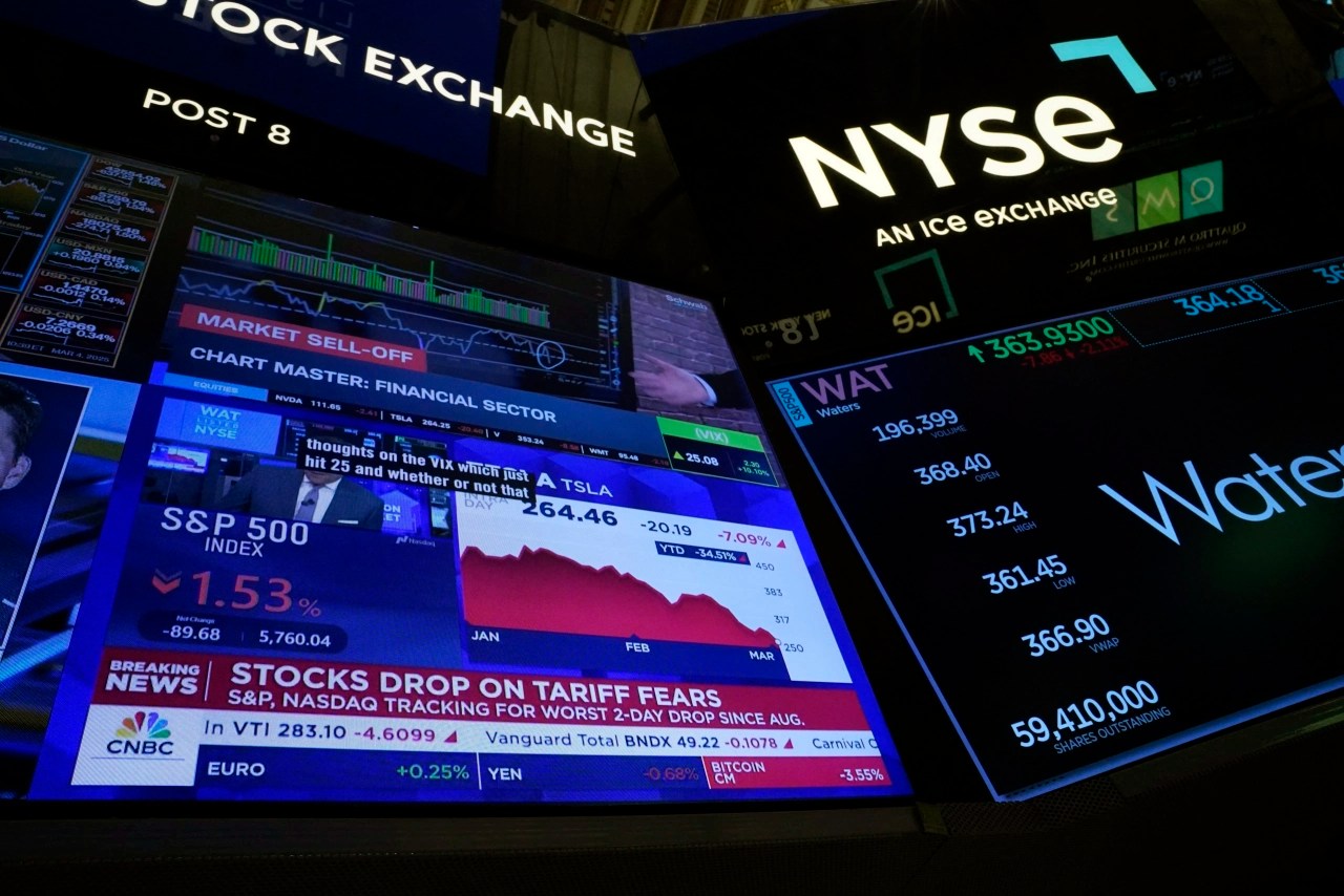 Trump Enters New Phase With Focus On Foreign Policy Deregulation