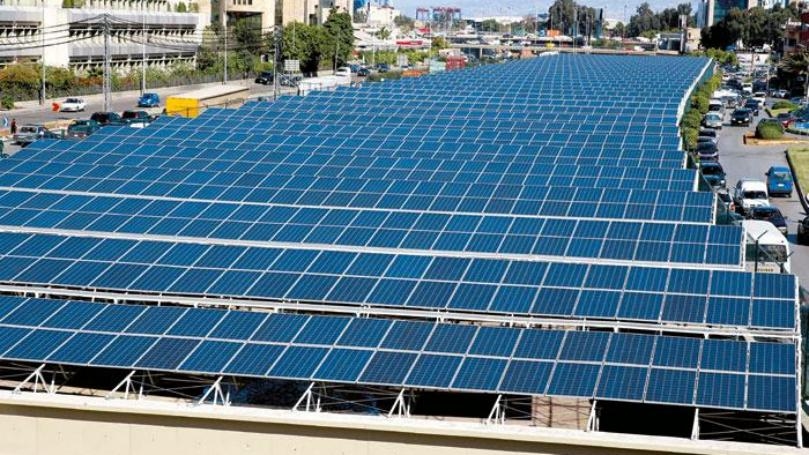 في لبنان… الشمس بديلاً لـ”كهرباء الدولة”؟