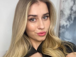 AlisAnne Live Webcam on Streamate