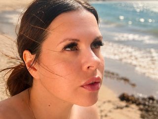 AprilWow Live Webcam on Streamate