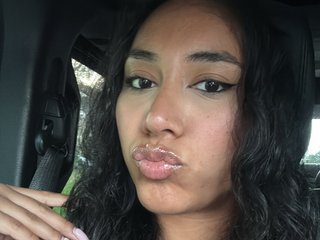 Arielamor88 Live Webcam on Streamate