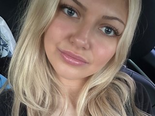 Barbiebby21 Live Webcam on Streamate