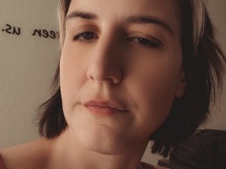 BellaWinters25 Live Webcam on Streamate