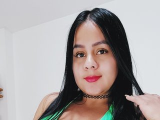 BellaaRosee18 Live Webcam on Streamate