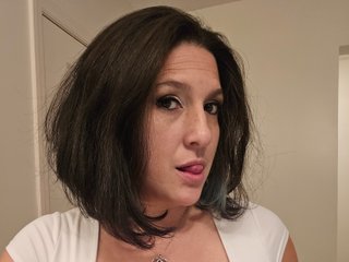 Bi_sexualmilf Live Webcam on Streamate