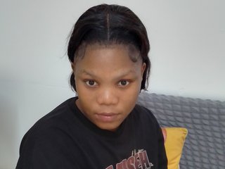 Camilax22 Live Webcam on Streamate