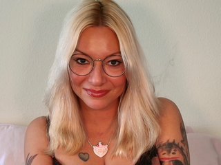 Cat_xx Live Webcam on Streamate