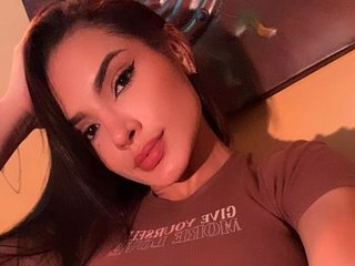 CleoLaurent Live Webcam on Streamate