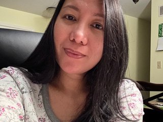 CreamyyLipss69 Live Webcam on Streamate