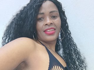 DivineMature45 Live Webcam on Streamate