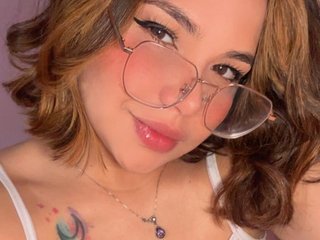 Elpha_26 Live Webcam on Streamate