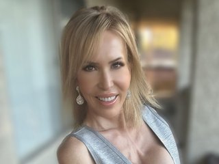 EricaLauren Live Webcam on Streamate