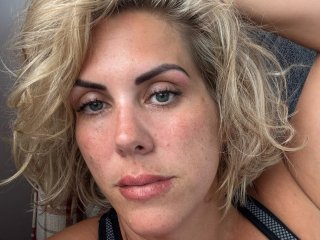 Grace_Golden_x Live Webcam on Streamate