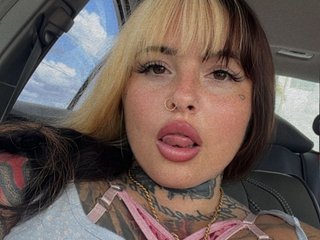 HoneyDripsOnYou Live Webcam on Streamate