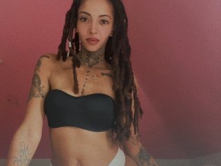 HoneyPie94 Live Webcam on Streamate