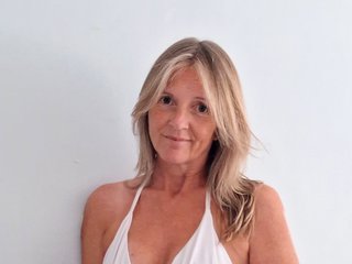 HotMatureLucy26 Live Webcam on Streamate