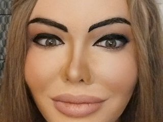 HungNCurvy Live Webcam on Streamate