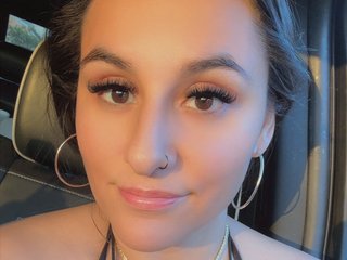 Lilmxedbaddie Live Webcam on Streamate