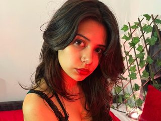 LinndaFlorez Live Webcam on Streamate