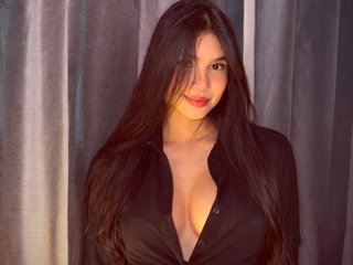 LittleMoon111 Live Webcam on Streamate