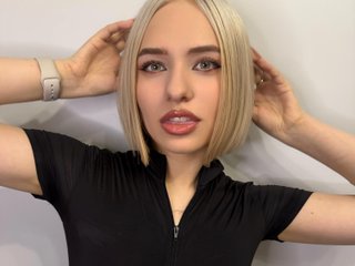 LizaBreeze Live Webcam on Streamate
