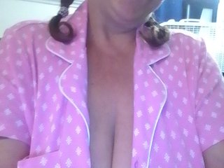 LucyLovelight55 Live Webcam on Streamate