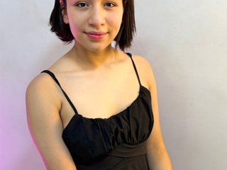 Luisa_606 Live Webcam on Streamate