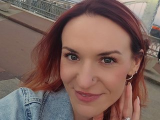 MadelynSpark Live Webcam on Streamate