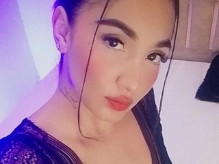 MadissonSmith18 Live Webcam on Streamate
