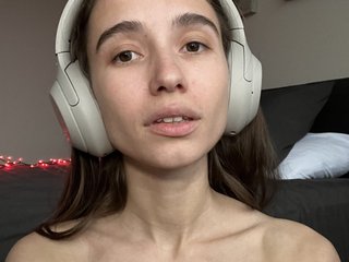 MariaRomanovich Live Webcam on Streamate