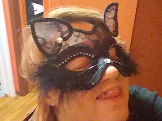 MissKittyFox4u Live Webcam on Streamate